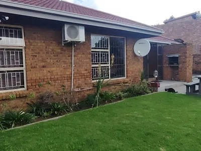 2 Bedroom House For Sale in Alberton - GB53.webp