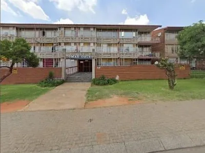 2 Bedroom Apartment For Sale in Germiston - oxzG.webp