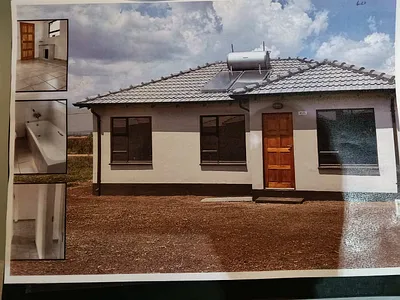 3 Bedroom House For Sale in Crystal Park, Benoni - dZL1.webp