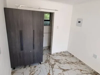 0.5 Bedroom Apartment To Rent in Johannesburg - 3JlM.webp