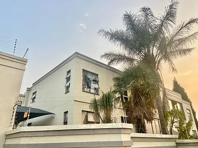 2 Bedroom Townhouse To Rent in Germiston - PID6.webp