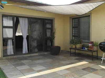 4 Bedroom House For Sale in Kempton Park - 6cBK.webp