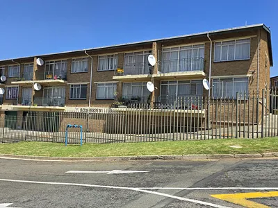1 Bedroom Apartment For Sale in Alberton - 8sEN.webp