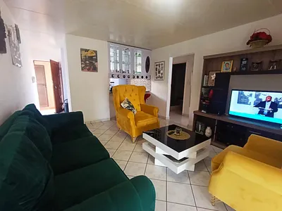 2 Bedroom Townhouse For Sale in Johannesburg - FnVp.webp