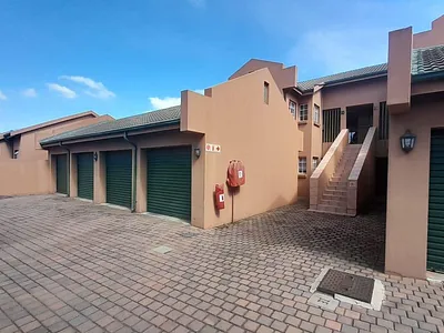 3 Bedroom Townhouse For Sale in Kempton Park - T8Vi.webp