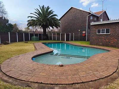 3 Bedroom Townhouse For Sale in Alberton - fDoy.webp