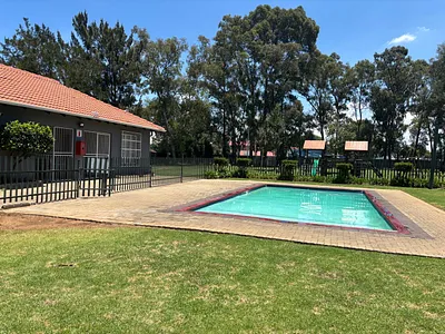 2 Bedroom Townhouse For Sale in Boksburg - YCzM.webp