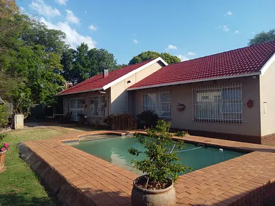 3 Bedroom House For Sale in Alberton - gdUJ.webp