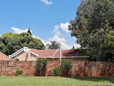 4 Bedroom House For Sale in Boksburg - 5i6C.webp