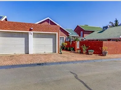 3 Bedroom House For Sale in Kempton Park - RaOo.webp
