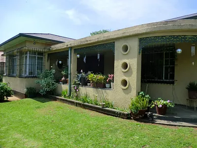 3 Bedroom House For Sale in Springs - FQuq.webp