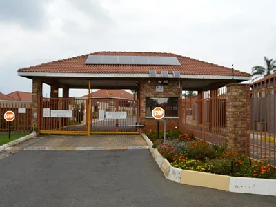 2 Bedroom Townhouse For Sale in Kempton Park - Ct88.webp