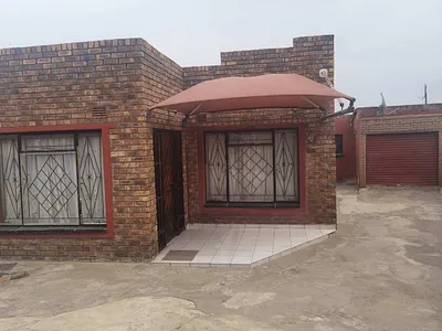 7 Bedroom House For Sale in Tembisa - Q87I.webp