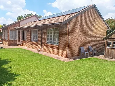 2 Bedroom House For Sale in Beyers Park, Boksburg - ULHm.webp
