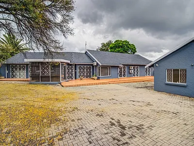 Commercial Property For Sale in Kempton Park - sbXj.webp