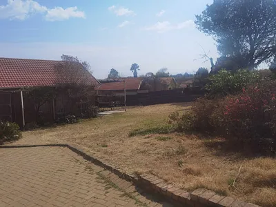 4 Bedroom House For Sale in Esther Park, Kempton Park - Kh4C.webp