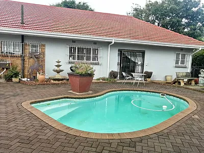 4 Bedroom House For Sale in Boksburg - img