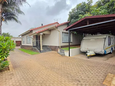 3 Bedroom House For Sale in Alberton - 4X7r.webp