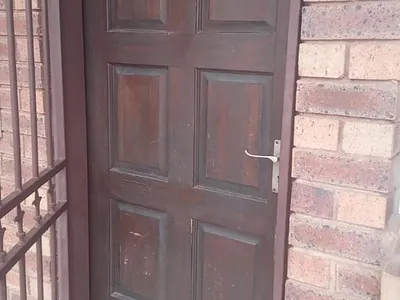 2 Bedroom Apartment For Sale in Kempton Park - Y2YX.webp