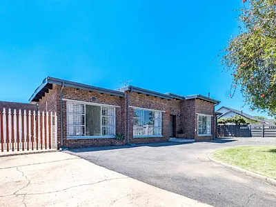 3 Bedroom House For Sale in Boksburg - p5Im.webp