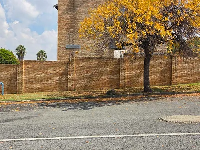 3 Bedroom Apartment For Sale in Alberton - eU75.webp