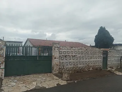 2 Bedroom House For Sale in Soweto - Mkv6.webp