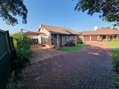 3 Bedroom House For Sale in Alberton - iAWq.webp