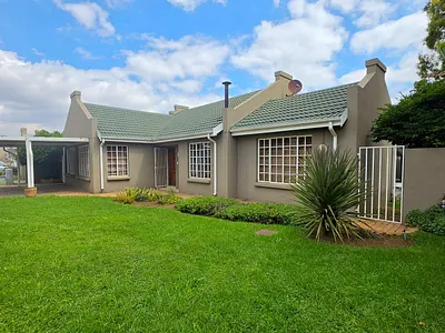 3 Bedroom House For Sale in Alberton - wXmG.webp