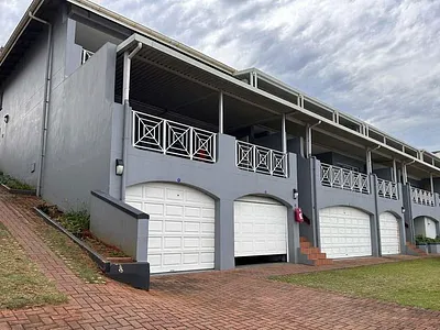 3 Bedroom Apartment For Sale in Scottburgh - YjSF.webp