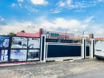 Commercial Property For Sale in Roseacre, Johannesburg - YXWY.webp