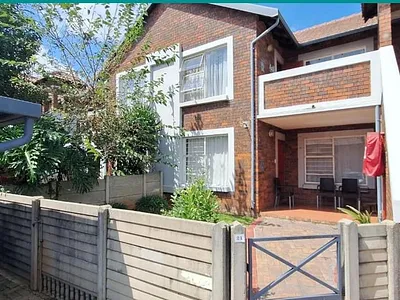 2 Bedroom Townhouse For Sale in Kempton Park - pfue.webp