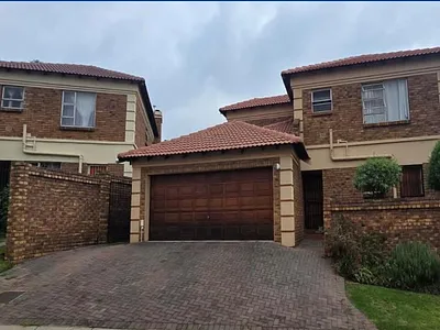 3 Bedroom Townhouse For Sale in Kempton Park - bA2C.webp