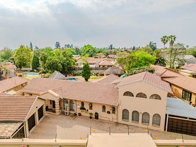5 Bedroom House For Sale in Alberton - O74U.webp