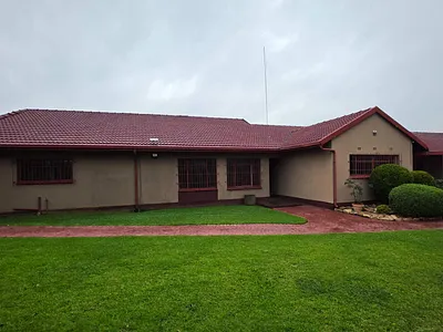 3 Bedroom House For Sale in Alberton - Cdtl.webp