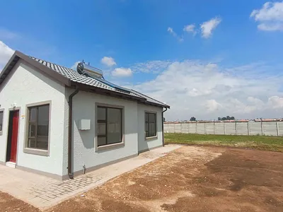 2 Bedroom House For Sale in Boksburg - EVrU.webp