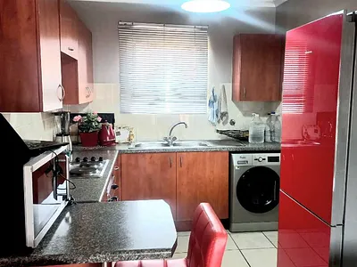 2 Bedroom Apartment For Sale in Parkrand, Boksburg - jgup.webp