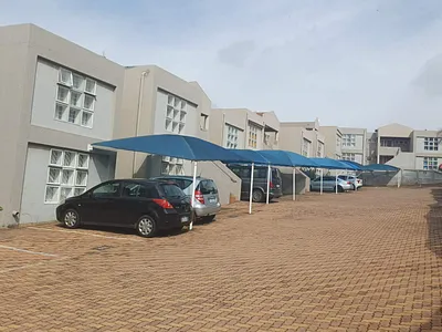 3 Bedroom Townhouse For Sale in Johannesburg - xp0V.webp