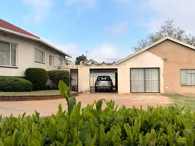 1 Bedroom Apartment To Rent in Johannesburg - img