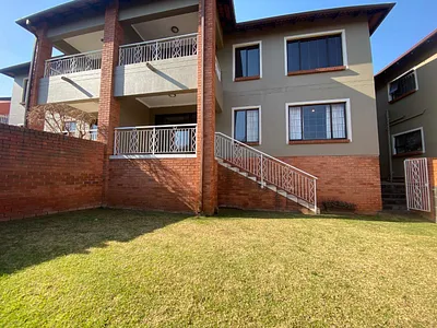 2 Bedroom Townhouse For Sale in Johannesburg - img