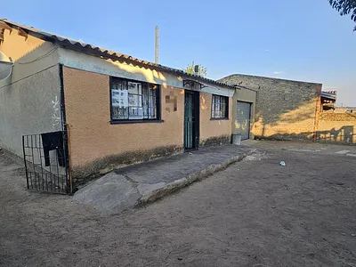 7 Bedroom House For Sale in Tembisa - vquS.webp