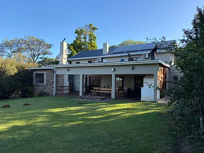 3.5 Bedroom House For Sale in Bathurst - InhX.webp