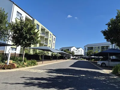 2 Bedroom Apartment For Sale in Boksburg - img