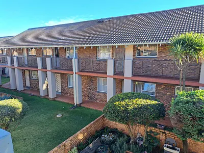 2 Bedroom Townhouse For Sale in Boksburg - img