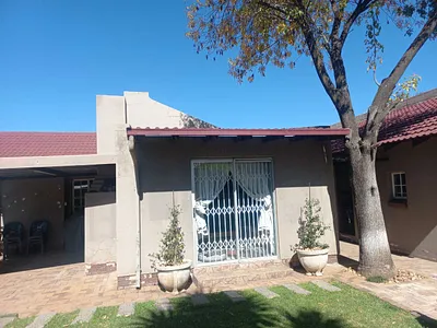 3 Bedroom House For Sale in Boksburg - img